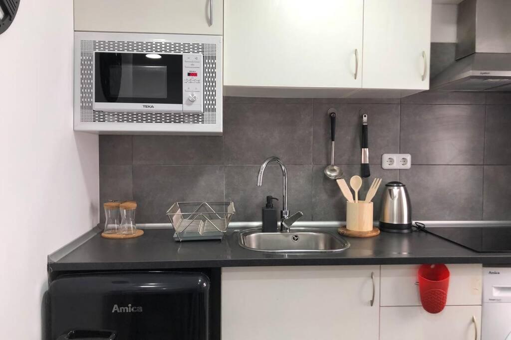 Apartament M4 Cool Terrace. 1 Min To Metro. 15 Min To Center Esplugues de Llobregat Zewnętrze zdjęcie