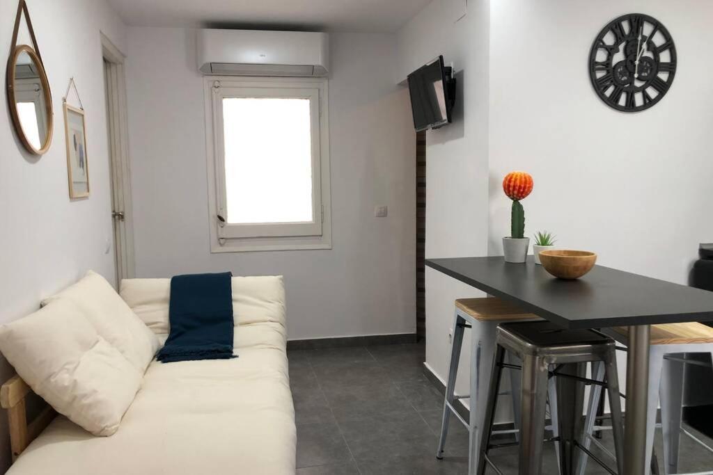 Apartament M4 Cool Terrace. 1 Min To Metro. 15 Min To Center Esplugues de Llobregat Zewnętrze zdjęcie