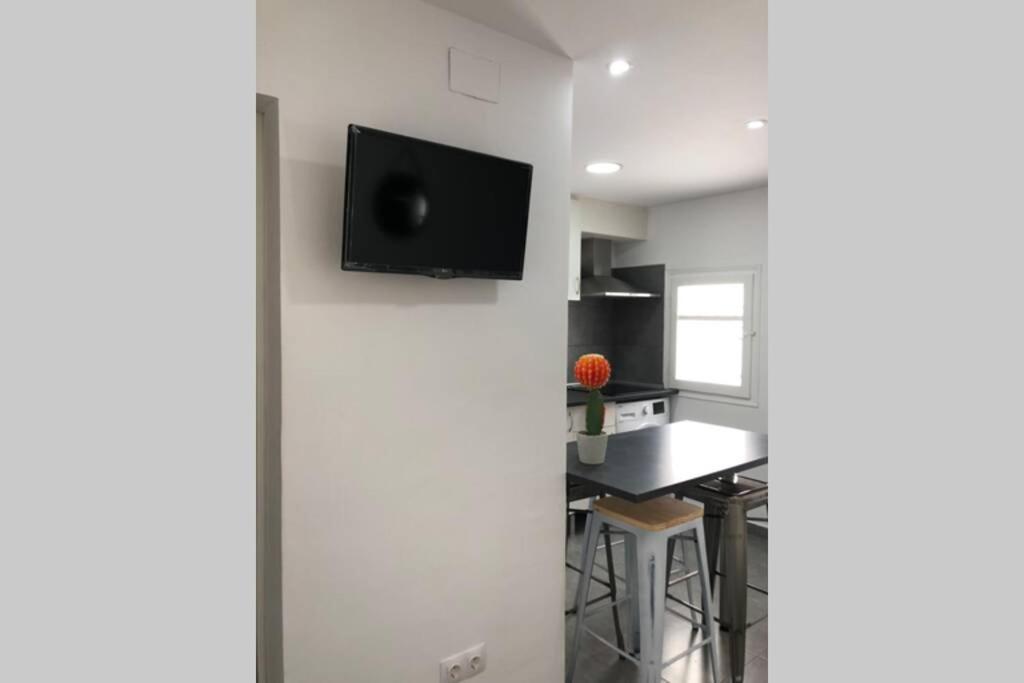 Apartament M4 Cool Terrace. 1 Min To Metro. 15 Min To Center Esplugues de Llobregat Zewnętrze zdjęcie