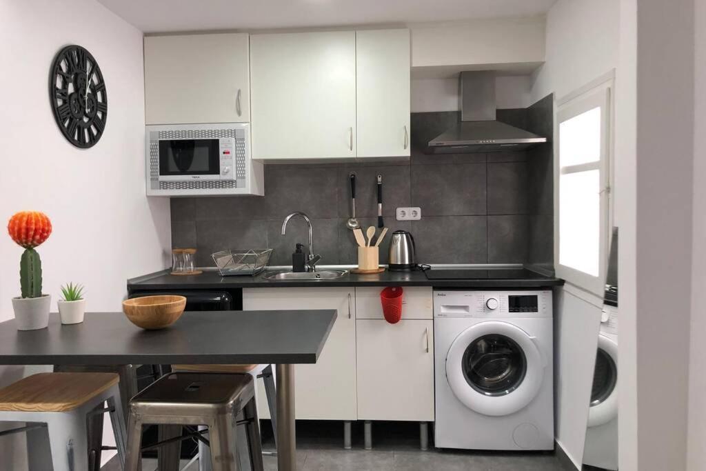 Apartament M4 Cool Terrace. 1 Min To Metro. 15 Min To Center Esplugues de Llobregat Zewnętrze zdjęcie